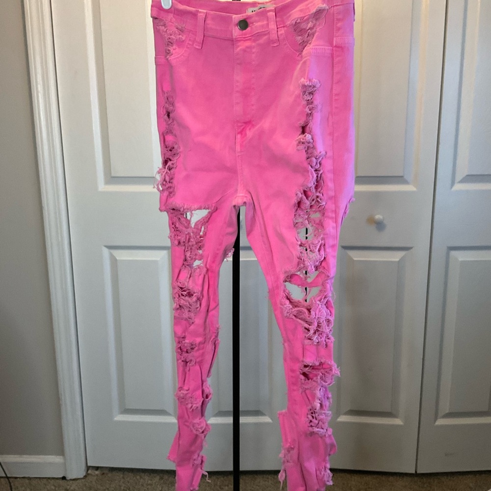 AKIRA Pink Distressed High Rise Jeans